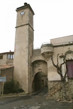 Loupian (Hérault) - Porte du village - Tour - Château.
