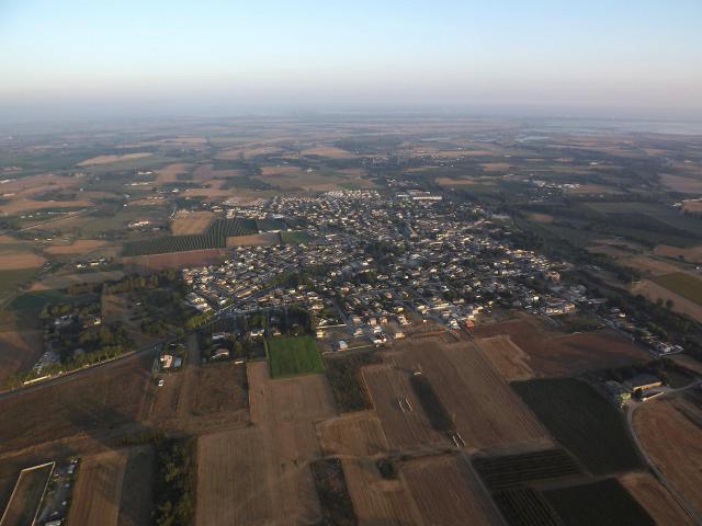 Vue aérienne de Saint-Just (Hérault)