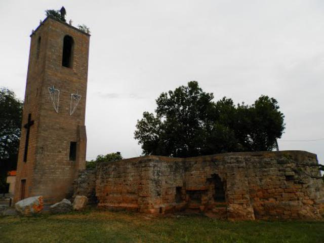 Tour Saint-Martin et vestige de l'ancienne église du XIIIe siècle