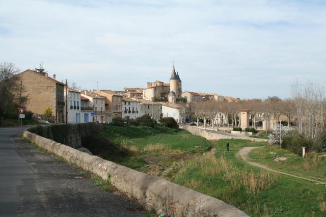 Pouzolles (Hérault) - vue générale.