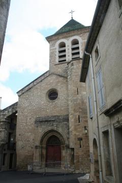 Saint-Geniès-de-Fontedit (Hérault) - façade de l'église Saint-Geniès.