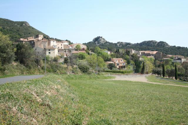 Vailhan (Hérault)- vue générale.