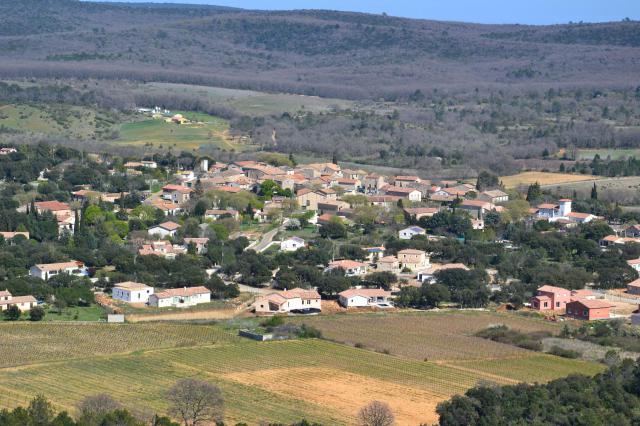 Vue sur La Boissière (Hérault) depuis le Puech Bartelié.