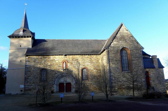 Église Notre-Dame de Bovel (35). Flanc sud.