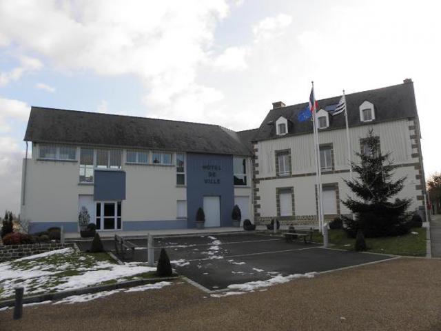 Mairie de Lécousse (Ille-et-Vilaine, France).