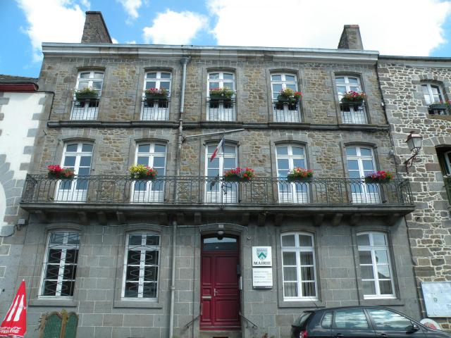 Mairie de Hédé.