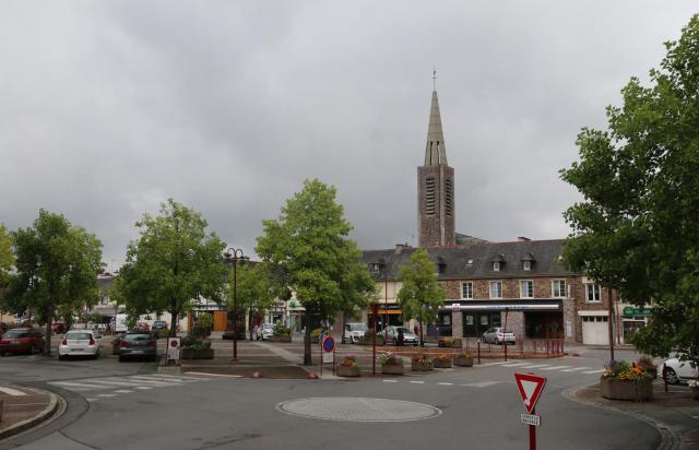 La place principale de Bruz