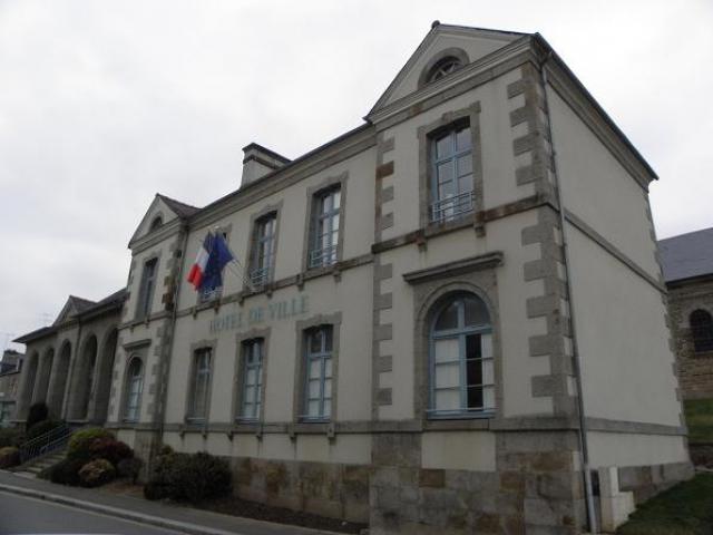 Mairie de Pleine-Fougères (35).