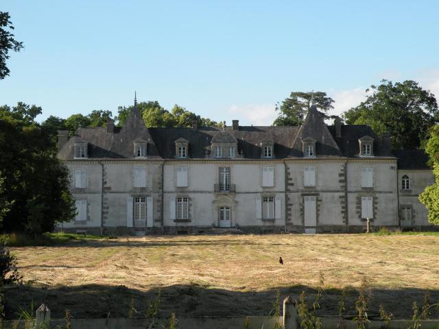 Le château de Clayes.