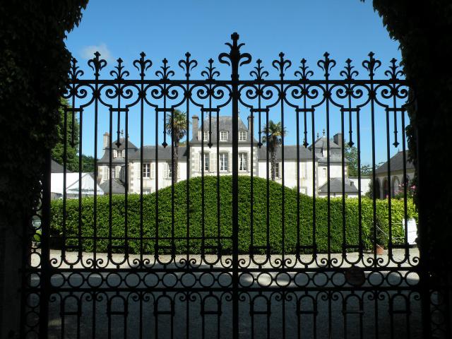 Grille du château de Montmarin à Pleurtuit.