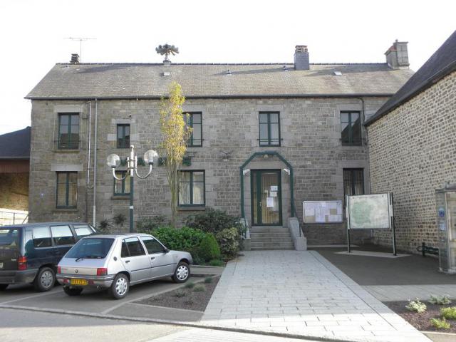 Mairie de La Bazouge-du-Désert (35).