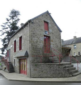 Mairie de Saint-Christophe-de-Valains (35).