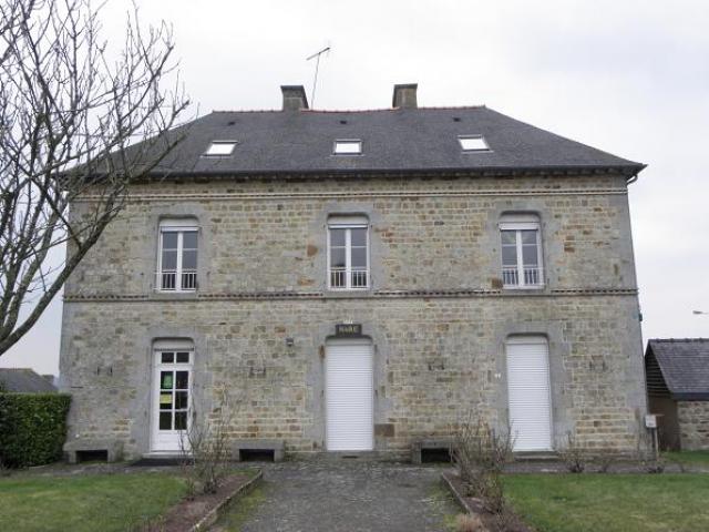 Mairie de Romazy (35).