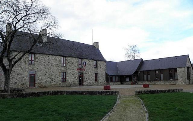 Mairie de Gosné (35).