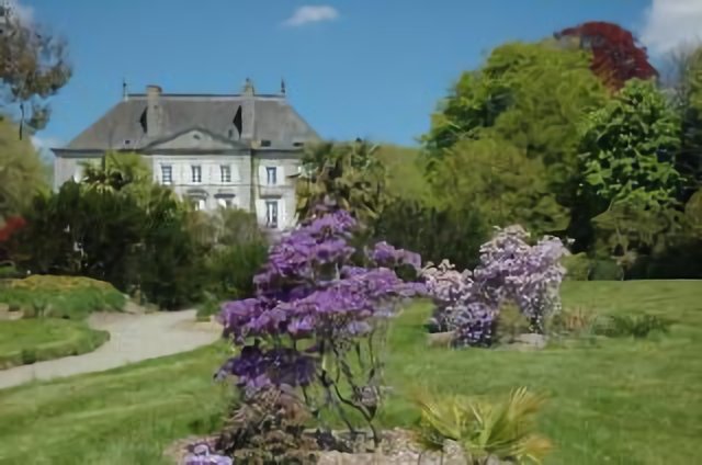 Jardin botanique de Haute-Bretagne, château de la Foltière