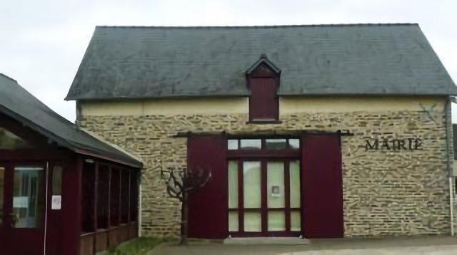 L'art de récupérer une grange pour en faire une mairie.