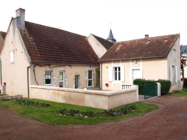 Jeu-les-Bois (Indre, France) , cantine de l'école