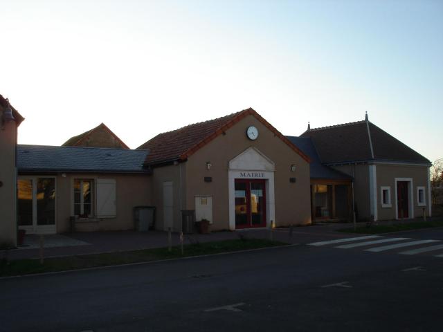 Lourouer-Saint-Laurent (36) : La mairie.