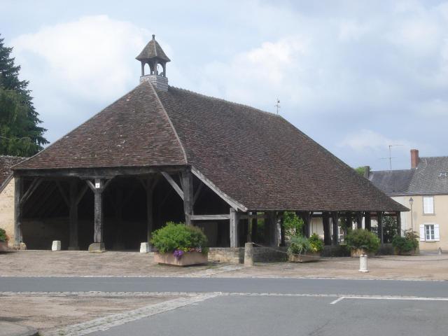 Cluis (Indre, Fr), covered market Hall of Cluis-dessus