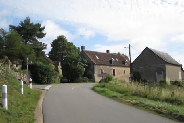 La route du Blanc, à SAUZELLES (Indre).