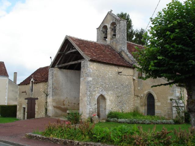 Saint-Aigny (36) : L'église Saint-Aignan.