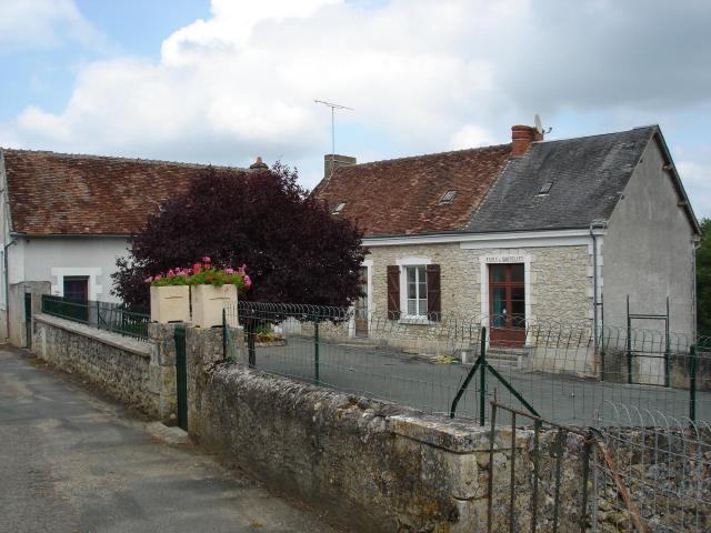 Sauzelles (36) : L'école élémentaire.