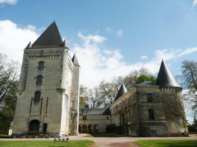 Propriété du Club du Vieux Manoir et plateforme centrale de ses formations et camps chantiers