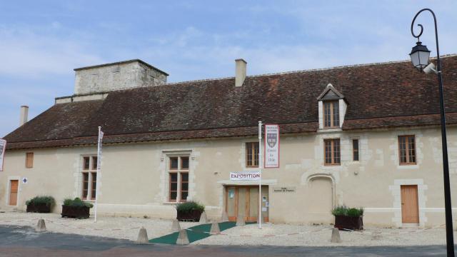 Châtillon-sur-Indre - Château - Les anciennes prisons