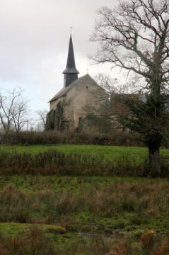 Saint-Georges-les-Landes : église d'origine romane, remaniée au 13è siècle