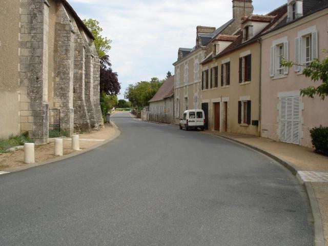 Mauvières (36) : Vue en direction de Bélâbre, de la route de Bélâbre (route départementale 54).