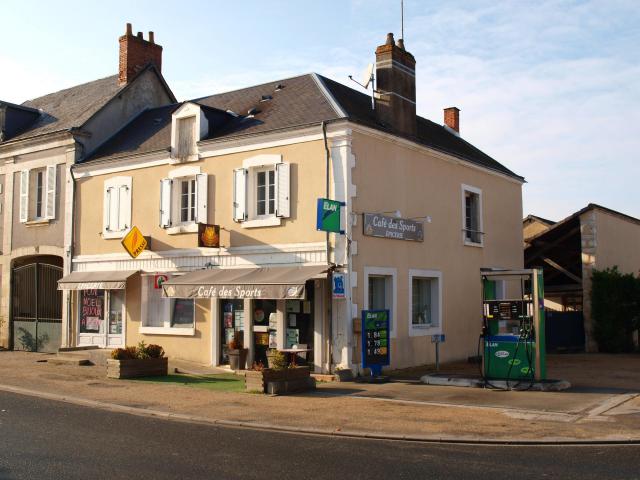 Velles (Indre, France) ; commerce & bar