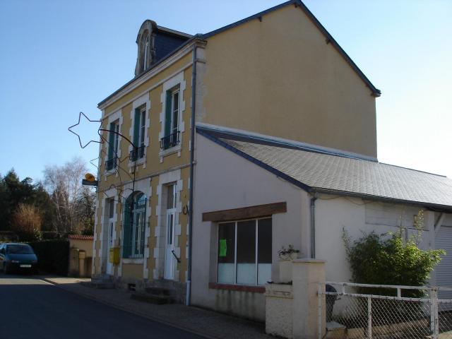 Pérassay (36) : L'agence postale communale.