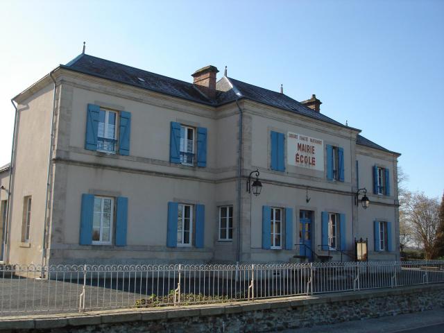 Pérassay (36) : La mairie.