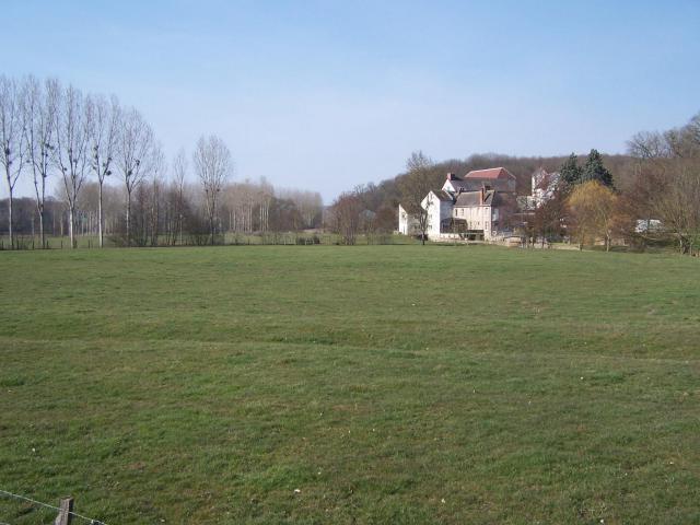 Vallée de la Brenne près de Villedômer, et le Moulin de Courquigny (commune d'Auzouer-en-Touraine)