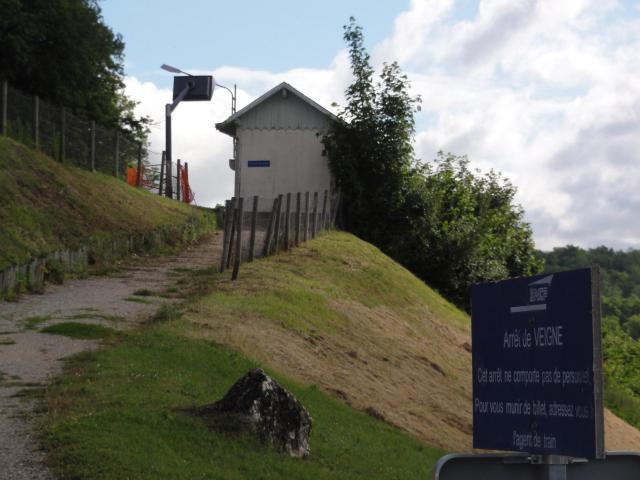 Veigné (Indre-et-Loire) Arrêt de Veigné (gare)