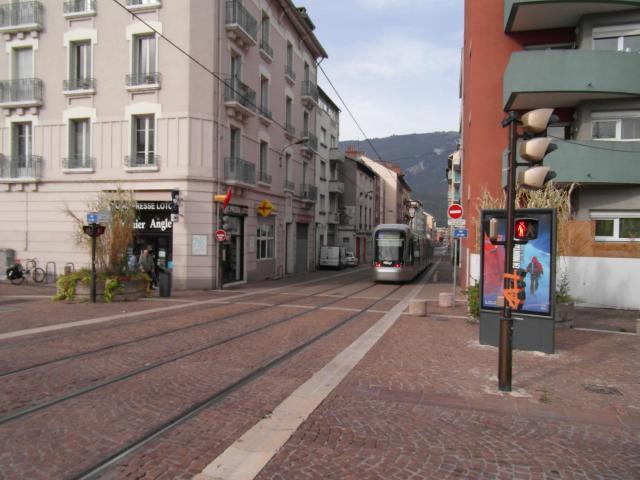 Avenue A. Briand