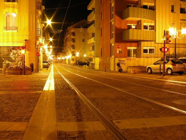 Avenue Aristide Briand depuis le Quai du Drac, Fontaine (38), France