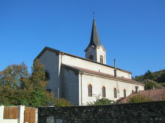 Église Saint-Jacques, hameau du Village, Échirolles, Isère, France.