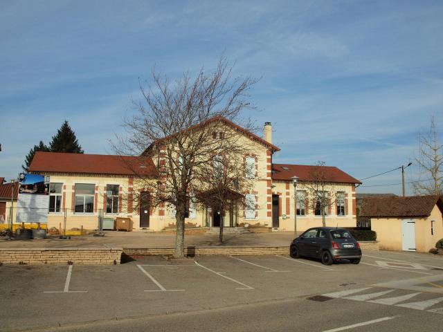 Maubec (Isère, France)