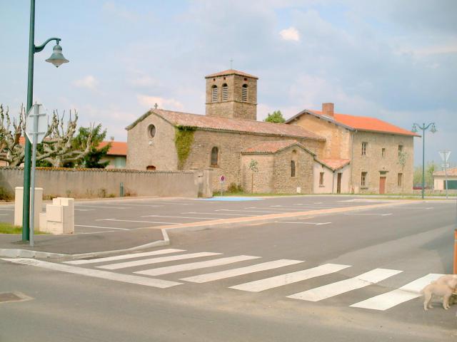 Serpaize (Isère, France) - L'église.