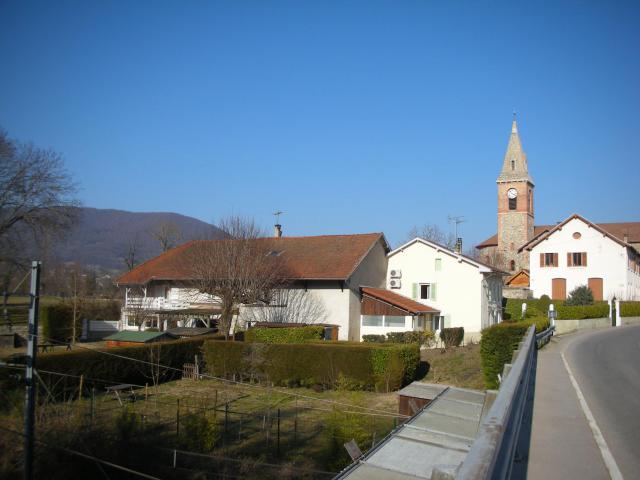 Saint-Cassien vu du cimetière (le village)