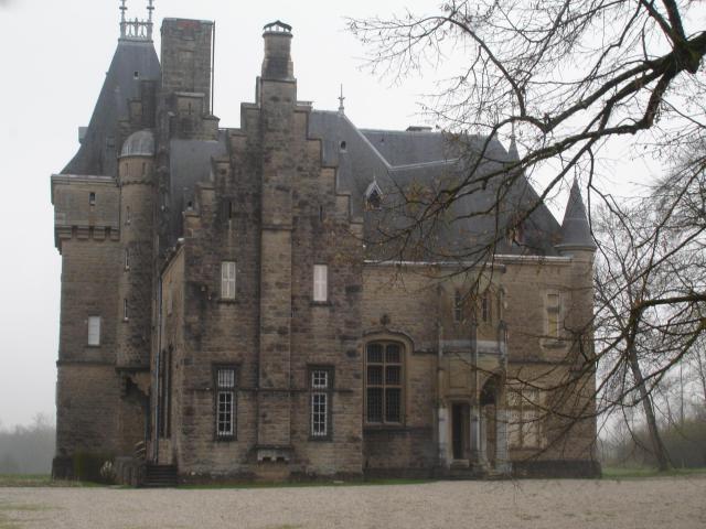 Courtenay (38) : le château de Courtenay-Lançin