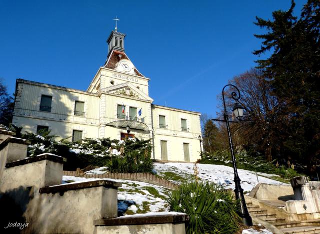 Saint-Jean-de-Bournay. L'hôtel de ville.