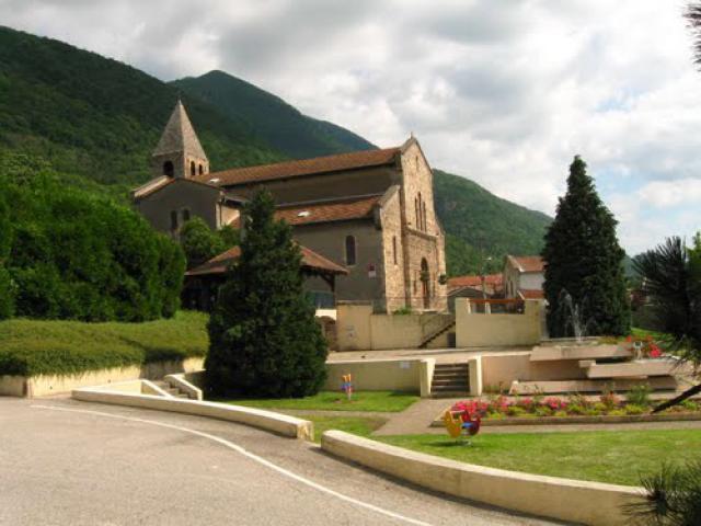 Eglise de Saint Georges de Commiers.