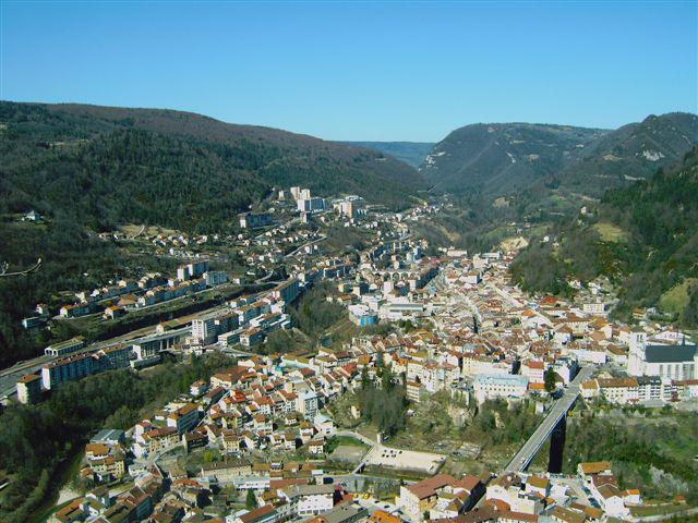Description: Vue générale de Saint Claude Jura Author: Mandrillon Date: Mars 2004 Category: Landscape