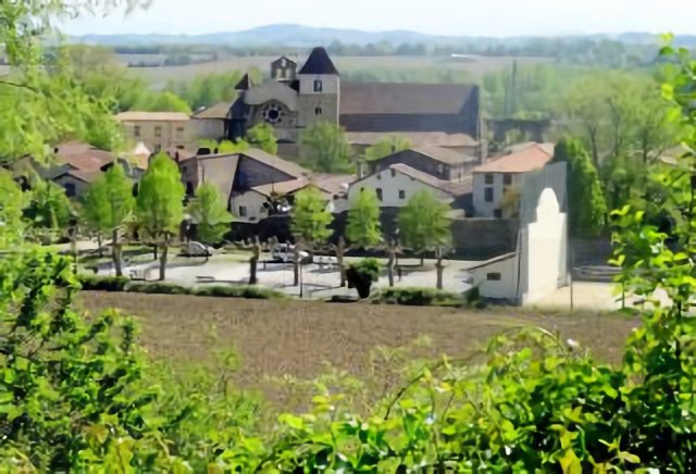 Arrivée à Sorde l'Abbaye (Landes)