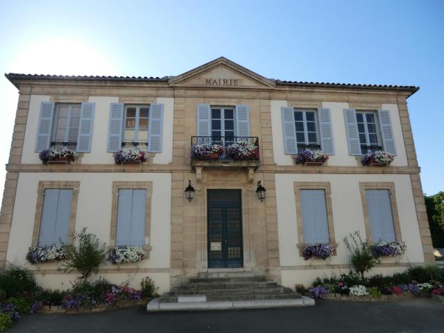 Mairie de Saint-Martin-de-Seignanx.