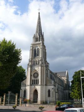 L'église Sainte-Eugénie de Pontonx-sur-l'Adour (Landes, Aquitaine, France).