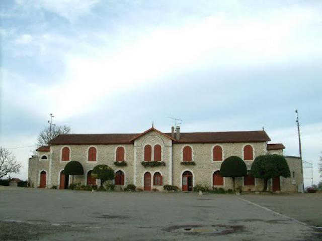 Les arènes de Mugron en 2002
