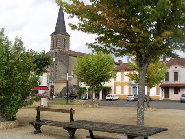 Cazeres sur Adour, la place